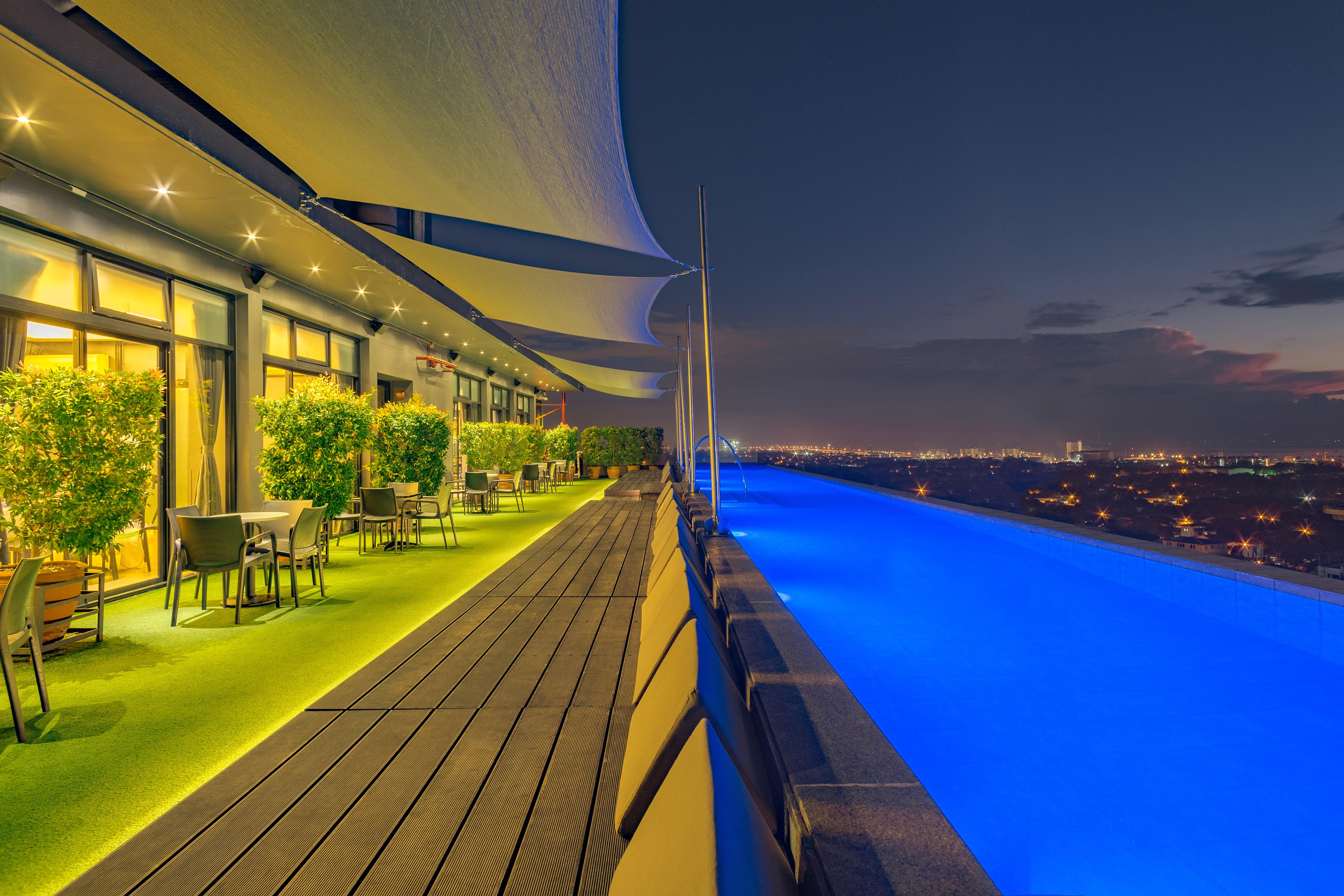 Azumi Boutique Hotel Muntinlupa City Exterior photo