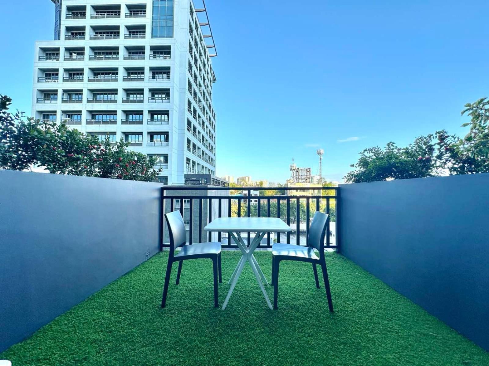 Azumi Boutique Hotel Muntinlupa City Exterior photo